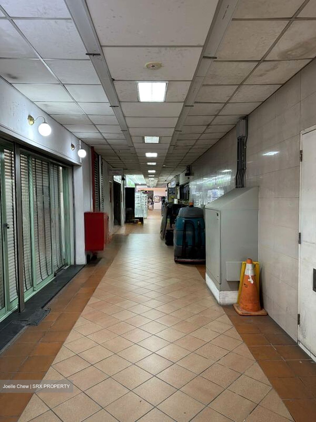 Bras Basah Complex (D7), Shop House #470838531
